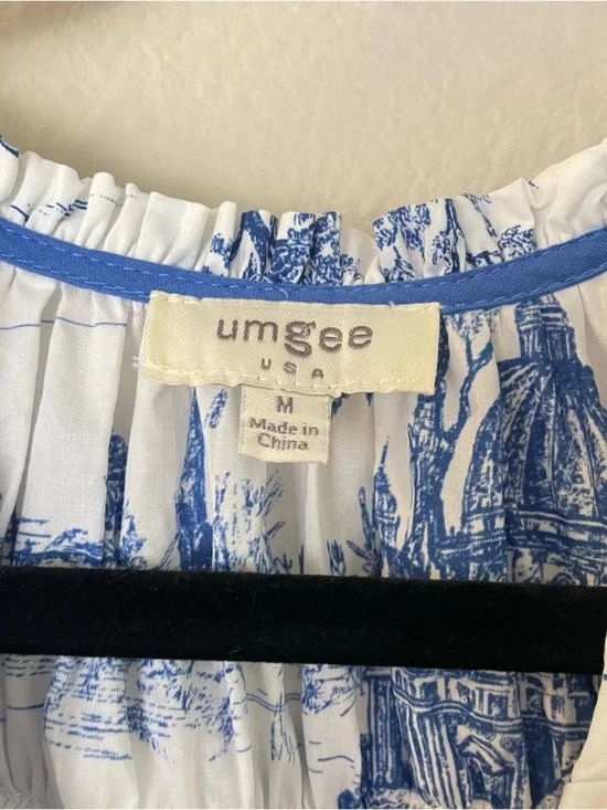 Umgee Blue & White Toile Landscape Scenic Print Peasant Blouse Size M - Picture 4 of 10